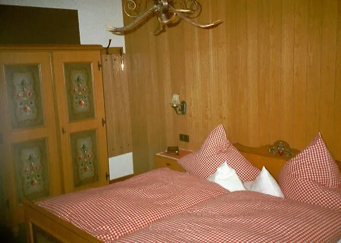 Haus Seidenweber 招待所 施马伦贝格